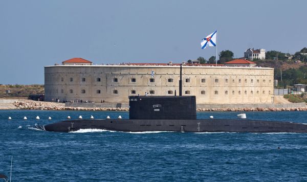 Дизель-электрическая подводная лодка "Колпино" 