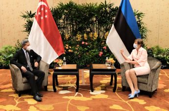 Встреча президента Эстонии Керсти Кальюлайд с главой МИД Сингапура Вивианом Балакришнаном в Сингапуре, 12 июля 2021