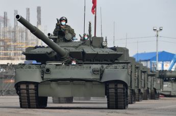 Танки Т-80БВМ