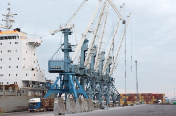 Причал портового оператора Transiidikeskuse AS в грузовом порту Мууга