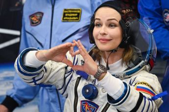 Член основного экипажа 66-й экспедиции на Международную космическую станцию актриса Юлия Пересильд
