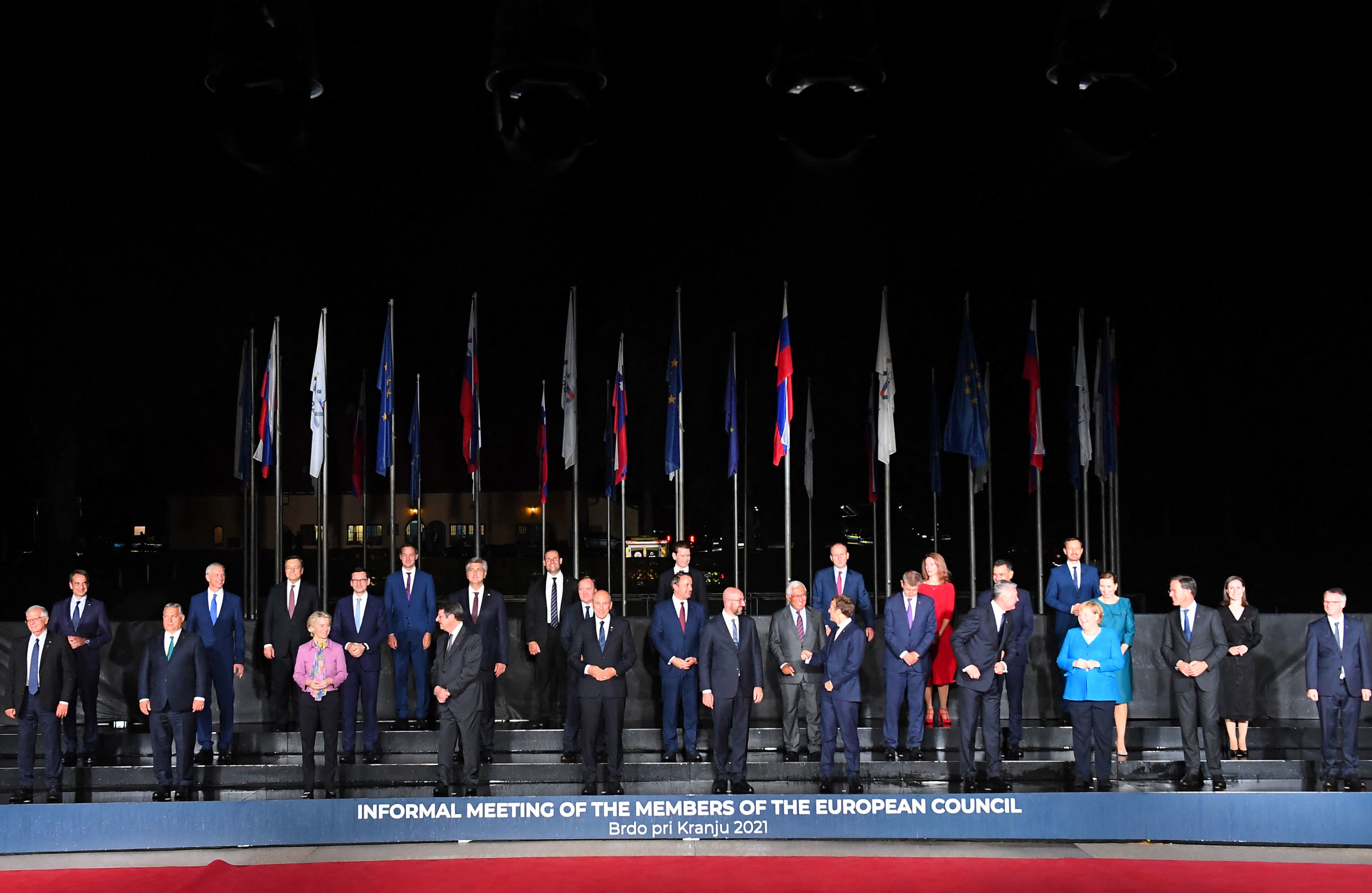 Представители стран-членов ЕС и Западных Балкан на саммите ЕС–Балканы в Брдо, Словения, 6 октября 2021