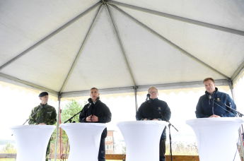 Генсек НАТО Йенс Столтенберг, министр обороны Швеции Питер Хултквист и министр обороны Финлянди Антти Кайкконен, Швеция, 27 октября 2021