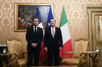 Президент Франции Эммануэль Макрон и премьер-министр Италии Марио Драги, 25 ноября 2021