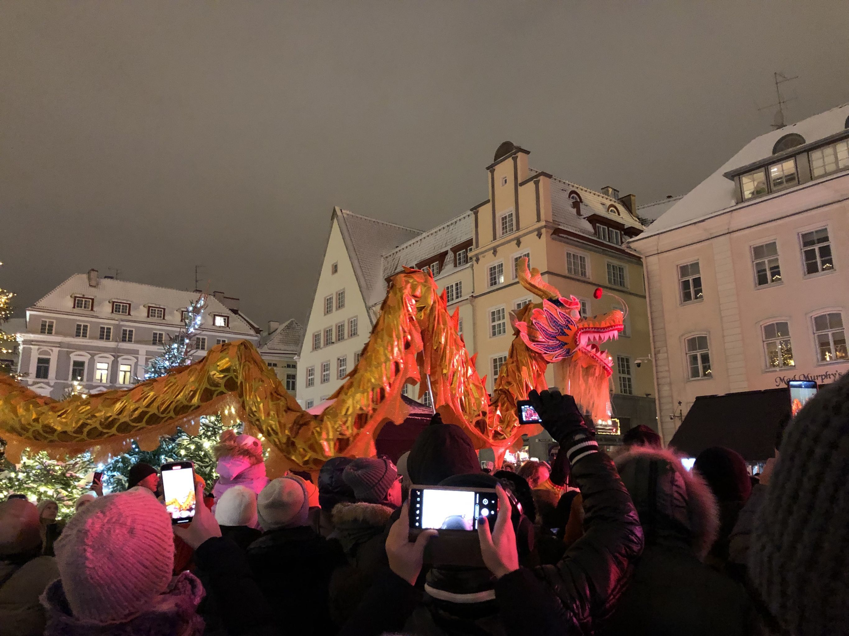 Празднование китайский Нового года на Радушной площади в Таллине, 1 февраля 2022 года