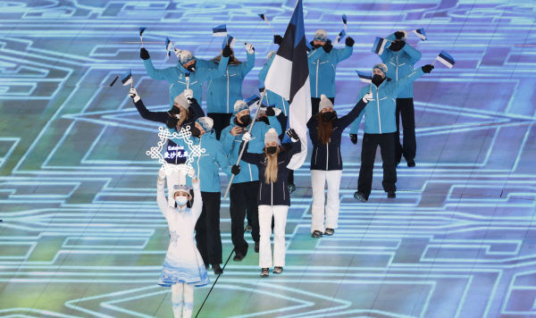 Сборная Эстонии во время Церемонии открытия Зимних Олимпийских игр в Пекине, 4 февраля 2022 года