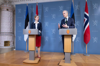 Премьер-министр Эстонии Кая Каллас обсудила на встрече с премьер-министром Норвегии Йонасом Гаром Стёре, 6 апреля 2022