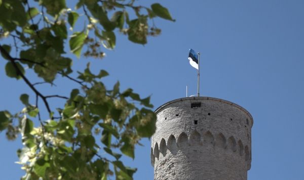Эстония закрывает границы