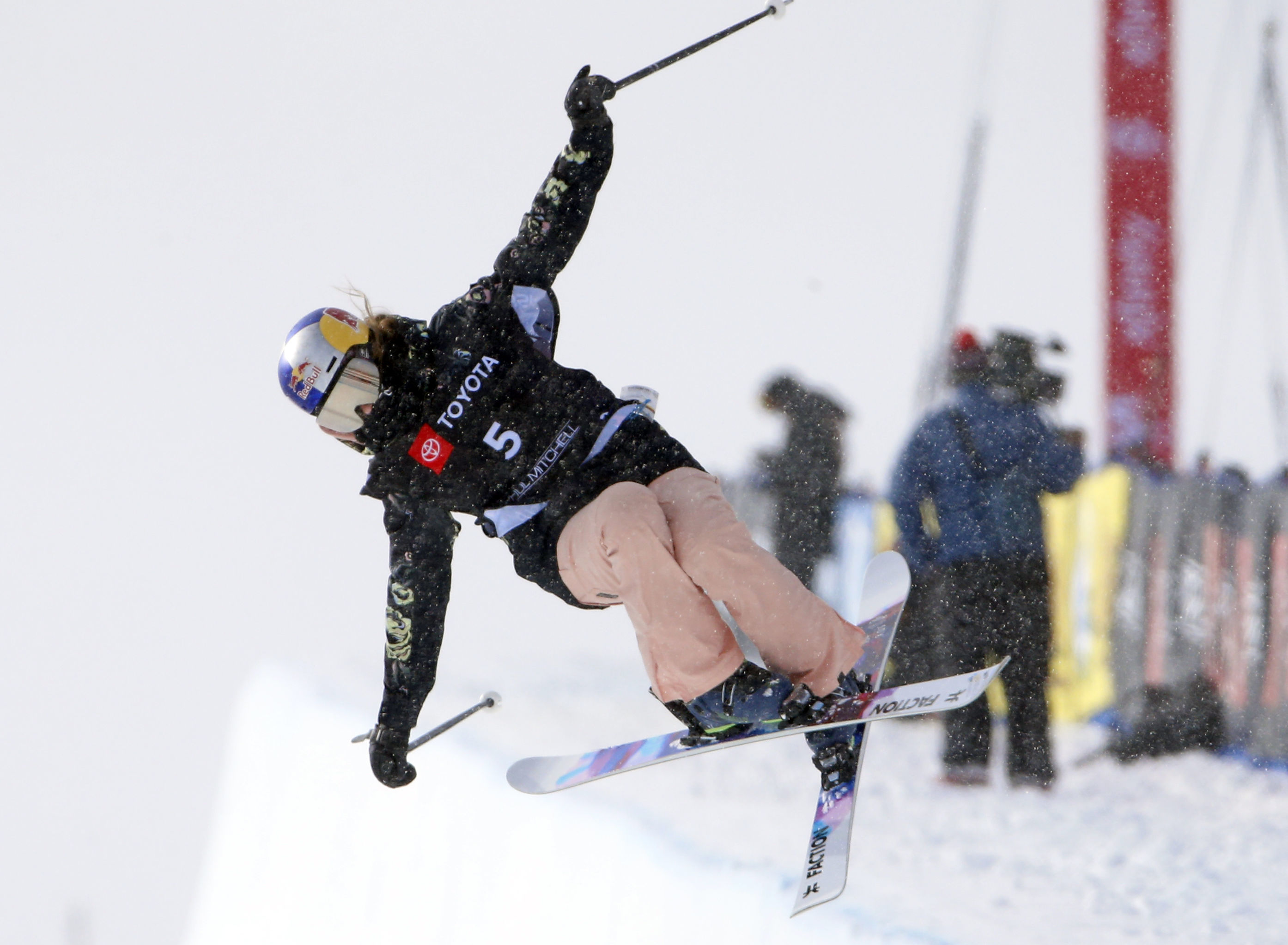 Келли Силдару участвует в отборочных соревнованиях на чемпионате мира по горнолыжному спорту среди женщин, 7 февраля 2019 года