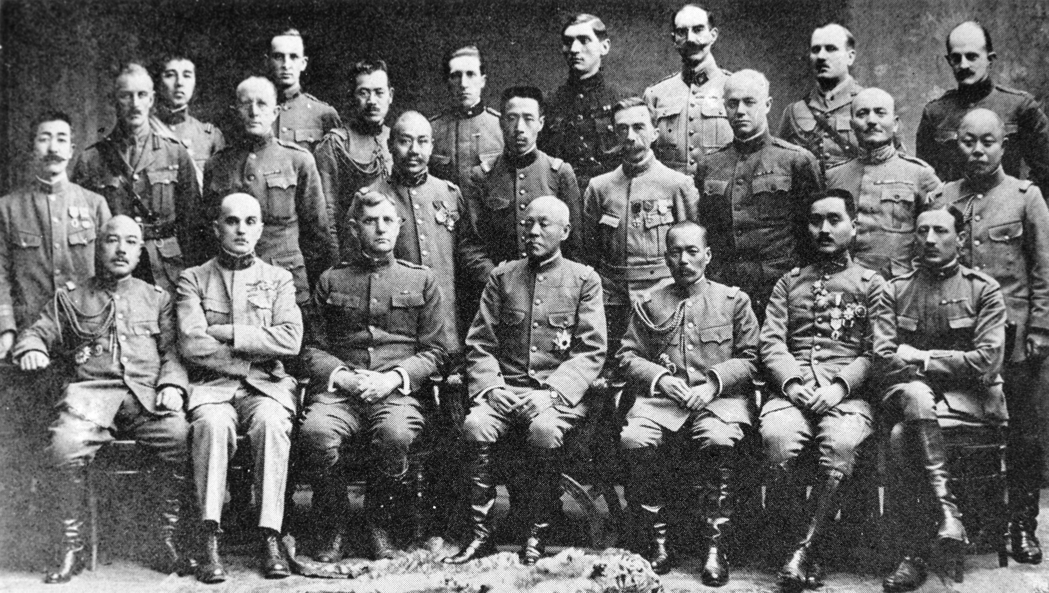 Представители союзников Антанты во время интервенции в Россию в 1918-1920 годах