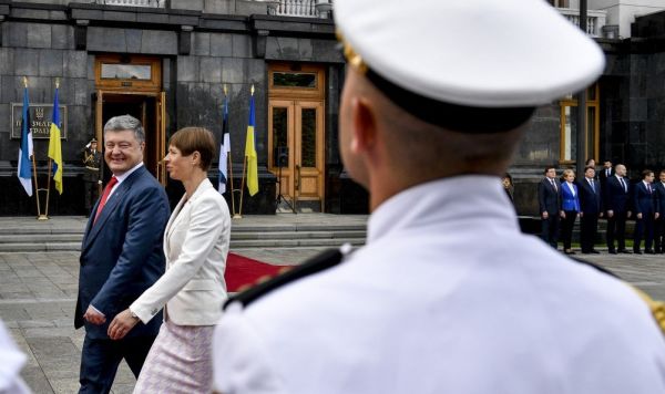 Встреча Президента Украины Петра Порошенко (слева) с Президентом Эстонской Республики Керсти Кальюлайд (справа), 22 мая 2018