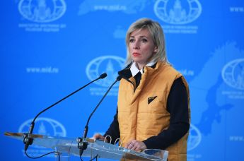 Официальный представитель Министерства иностранных дел России Мария Захарова во время брифинга в Москве, 26 декабря 2019