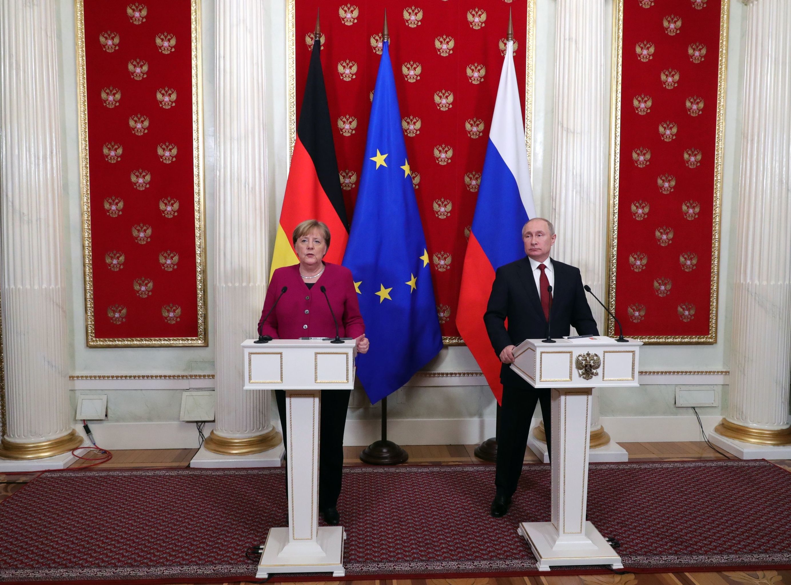 11 января 2020. Президент РФ Владимир Путин и федеральный канцлер Германии Ангела Меркель во время совместной пресс-конференции по итогам встречи.