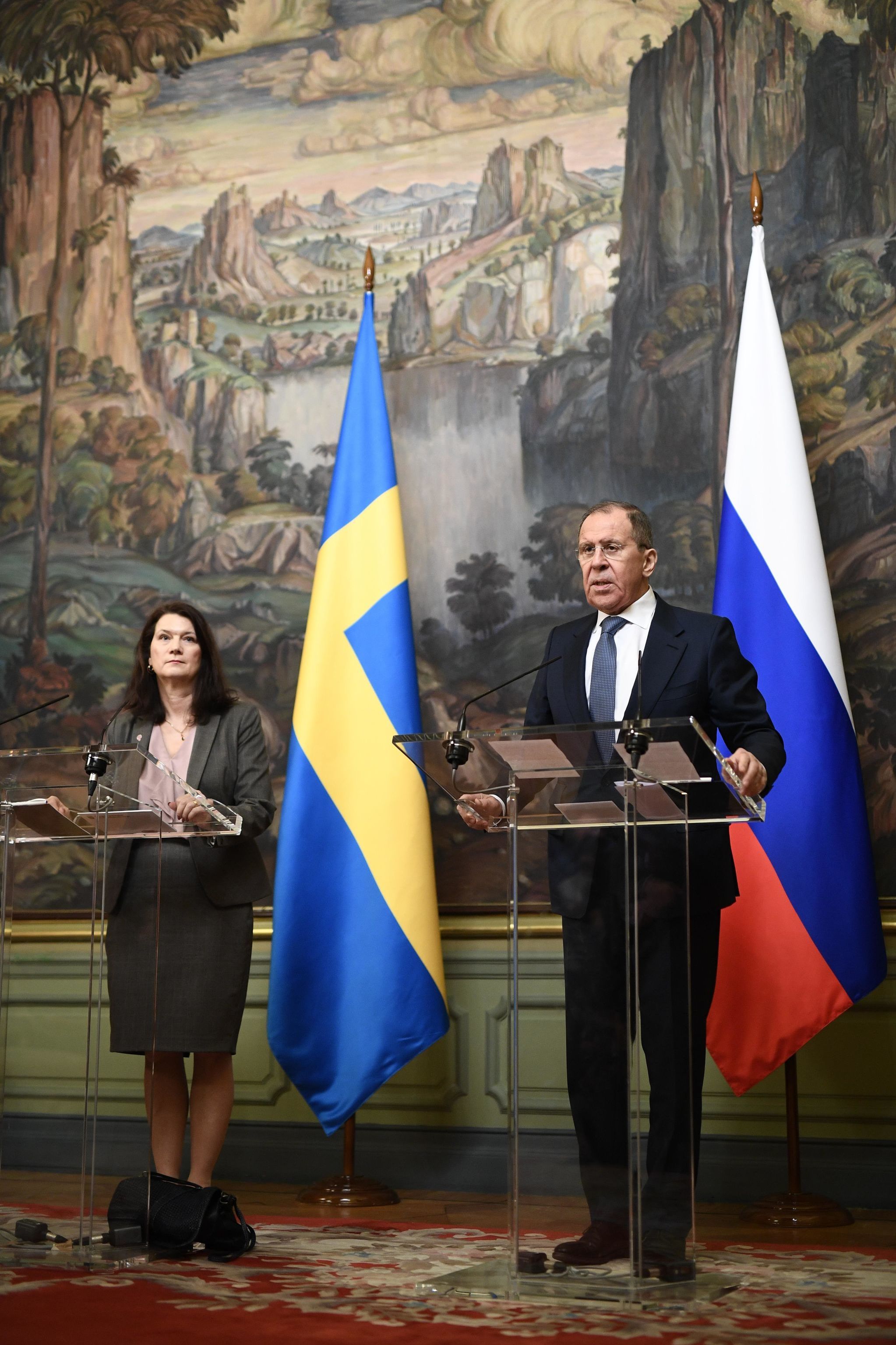 Министр иностранных дел РФ Сергей Лавров и министр иностранных дел Швеции Анн Линде на пресс-конференции по итогам встречи в Москве