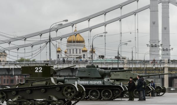 Танки Т-38 и Т-34 "Боевая подруга"