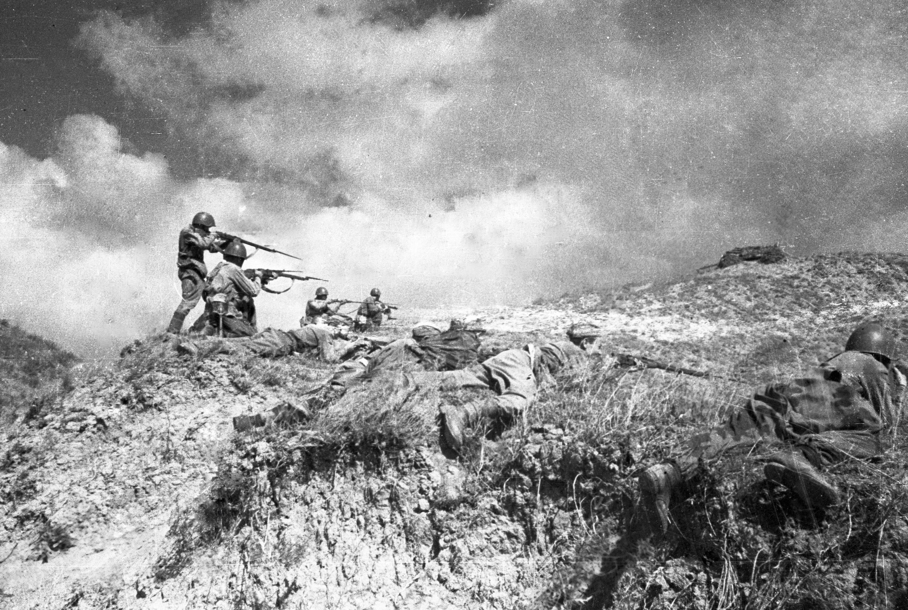 Пехота ведет бой на Курской дуге, июль 1943 года