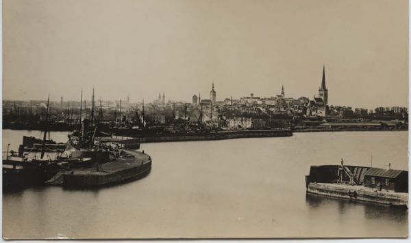Вид на Ревель (Таллин) с моря, 1920 год