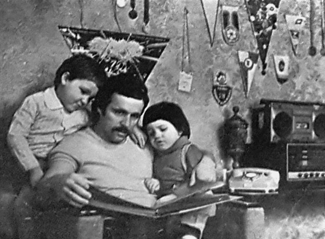 Владимир Игнатенко с сыновьями