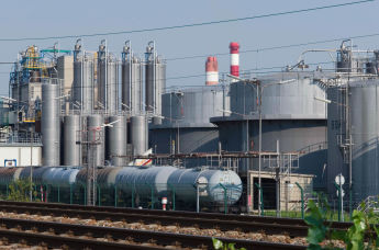 Нефтеперерабатывающий завод компании OMV в Швехате (пригород Вены)