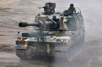 Южнокорейская 155-мм самоходно-артиллерийская установка K9 Thunder