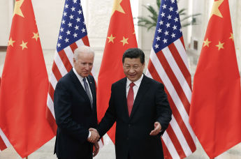 Джо Байден и и председатель КНР Си Цзиньпин