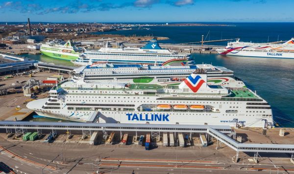 Паромы Tallink в порту