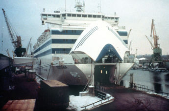 Паром "Эстония" в порту Стокгольма