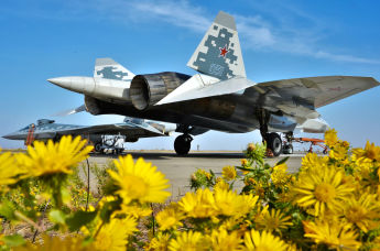 Многофункциональный истребитель пятого поколения Су-57 