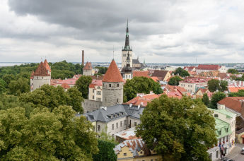 Вид на Таллин со смотровой площадки