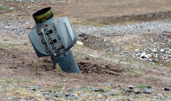 Реактивный снаряд системы "Смерч" на территории общины Иванян Нагорного Карабаха