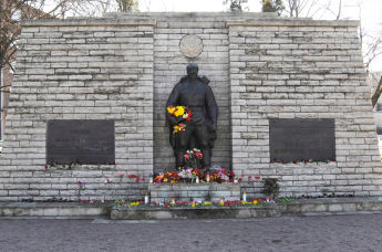Памятник Воину-освободителю в Таллине