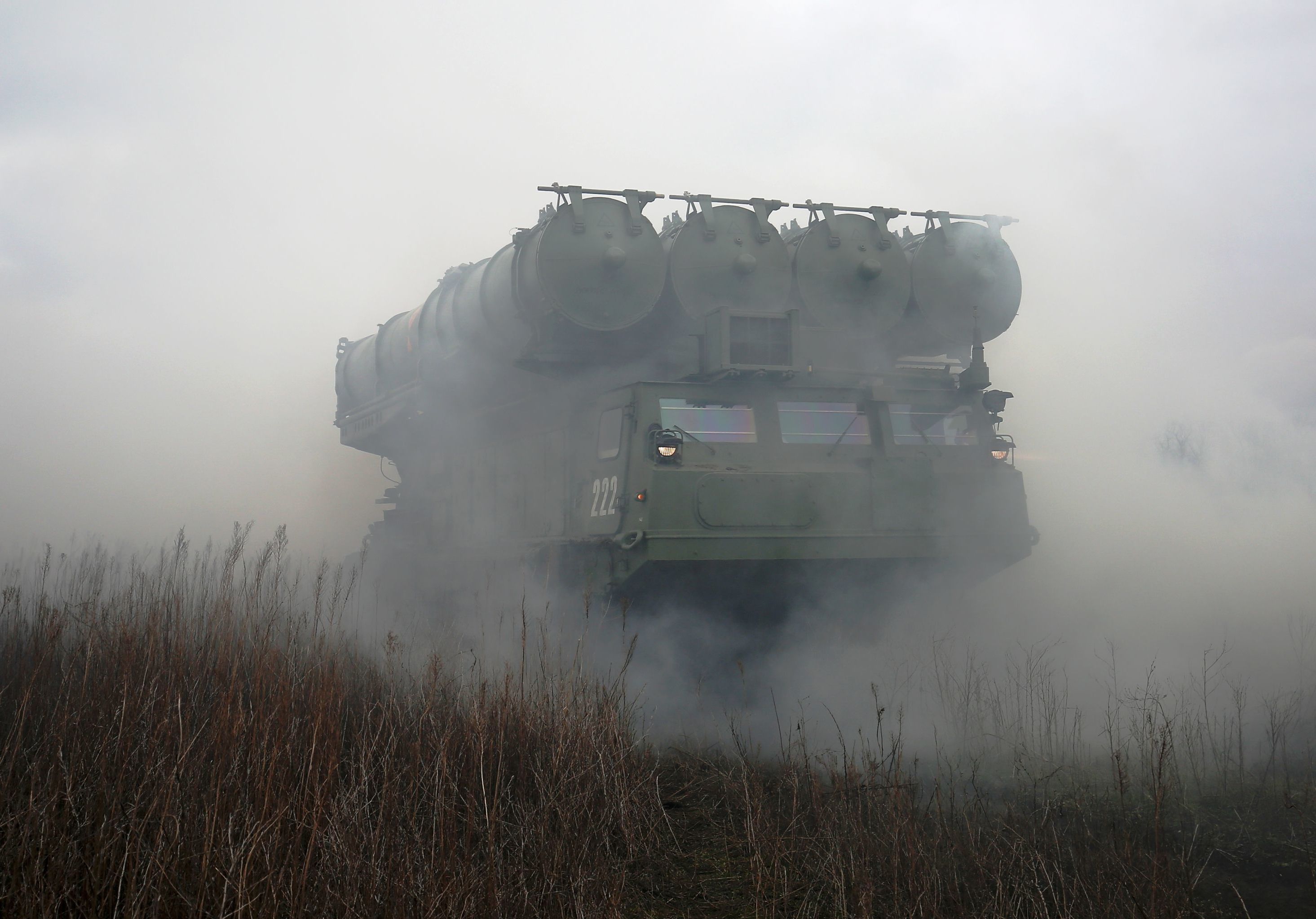 Пусковая установка в составе зенитно-ракетной  системы (ЗРС) С-300В4