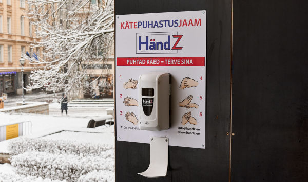 Зимний Таллин. Средство для дезинфекции рук