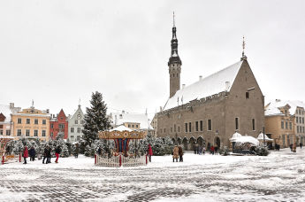Зимний Таллин. Ратушная  площадь