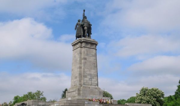 Памятник  Советской армии в Софии