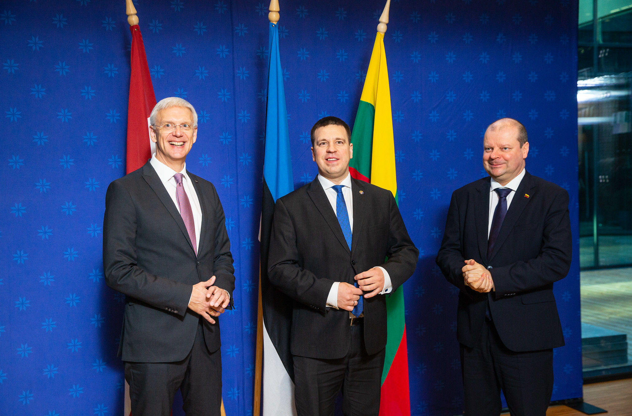 Премьеры-министры прибалтийских стран Юри Ратас, Кришьянис Кариньш и Саулюс Сквернялис на встрече, 7 февраля 2020 года