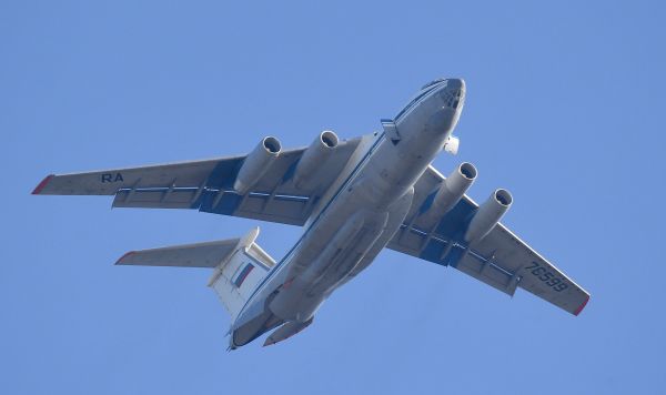 Тяжелый военно-транспортный самолет Ил-76