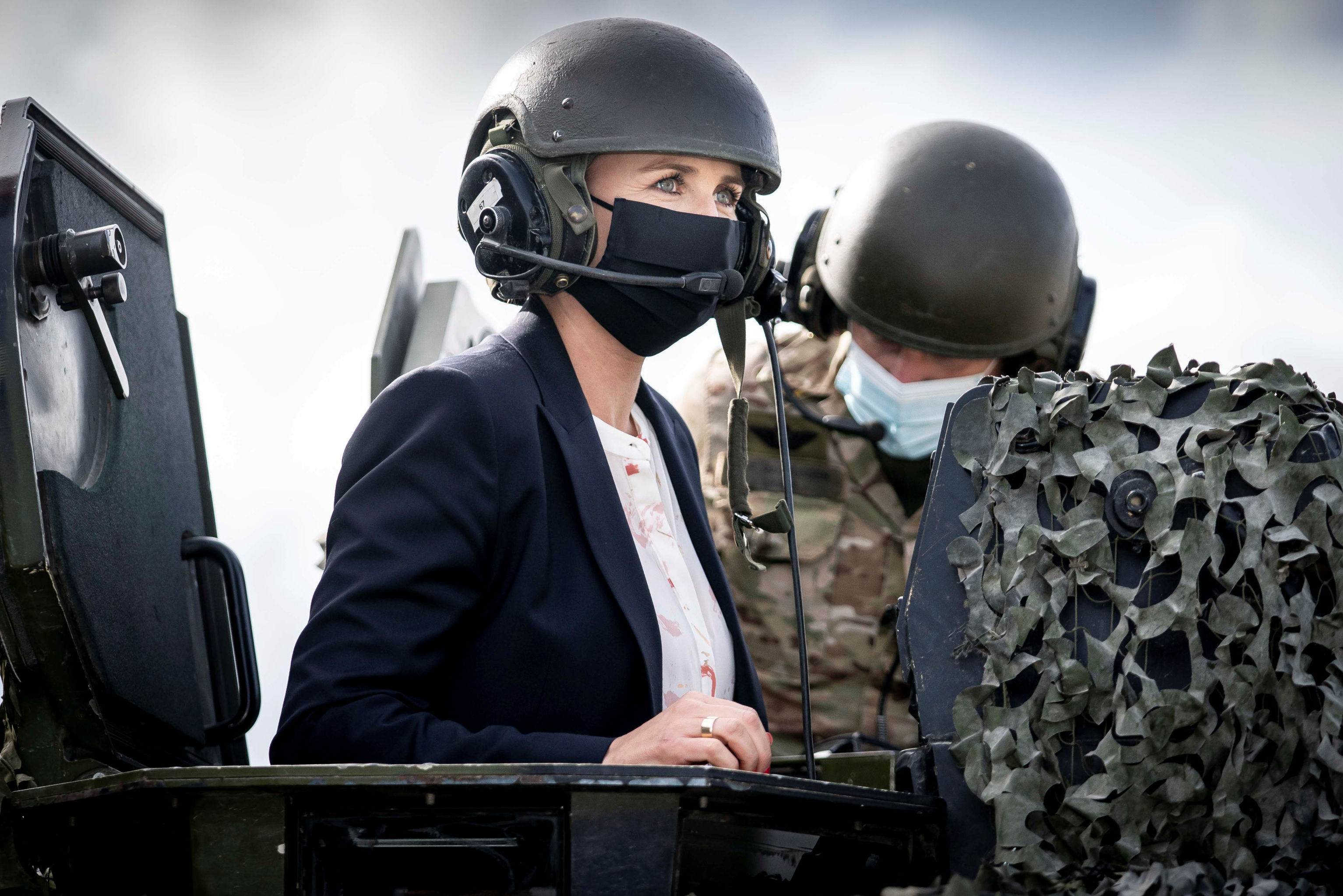 Премьер-министр Дании Метте Фредериксен на военной базе НАТО в Тапа