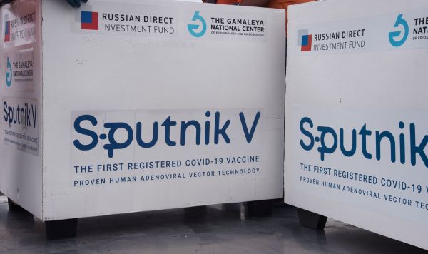 Контейнеры c российской вакциной "Спутник V" в аэропорту Каракаса