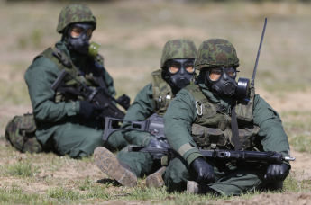 Литовские военные Механизированной пехотной бригады "Железный волк"