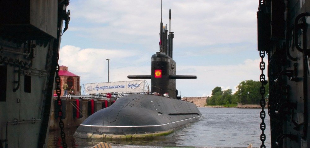 Дизель-электрическая подводная лодка Б-585 «Санкт-Петербург» проекта 677 «Лада»
