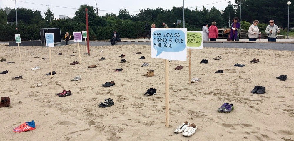 День профилактики суицида на пляже Штромка в Таллине