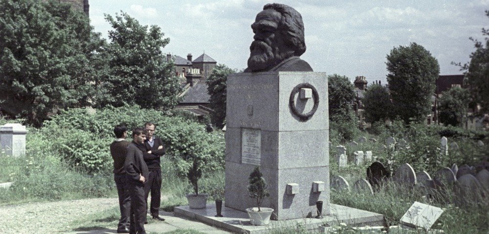 Памятник на могиле Карла Маркса
