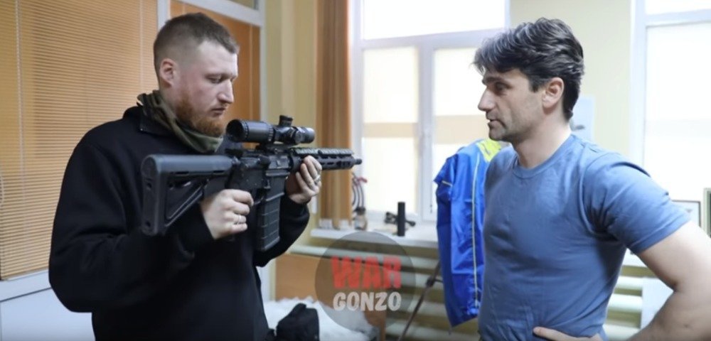 Cербский доброволец Деян Берич (позывной «Деки») даёт интервью проекту WarDoc