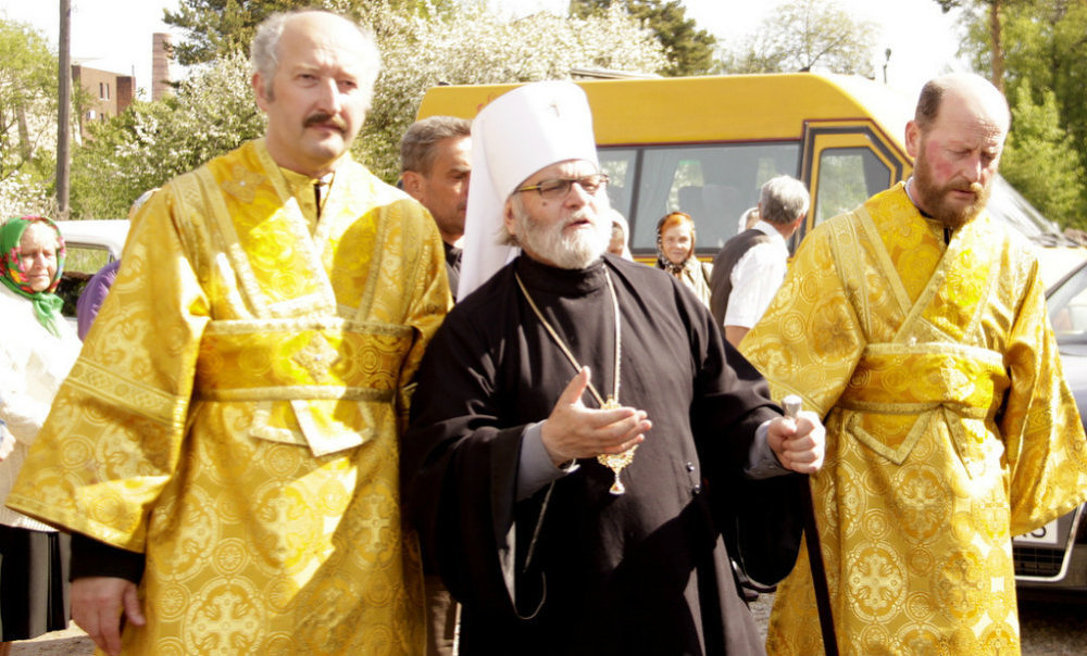 Митрополит Корнилий в Азери (2010)