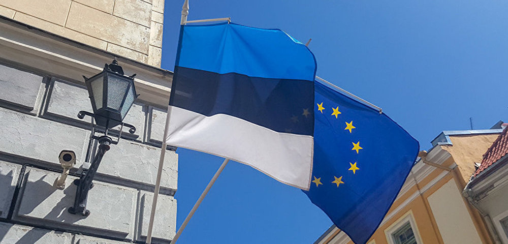 Флаги ЕС и Эстонии