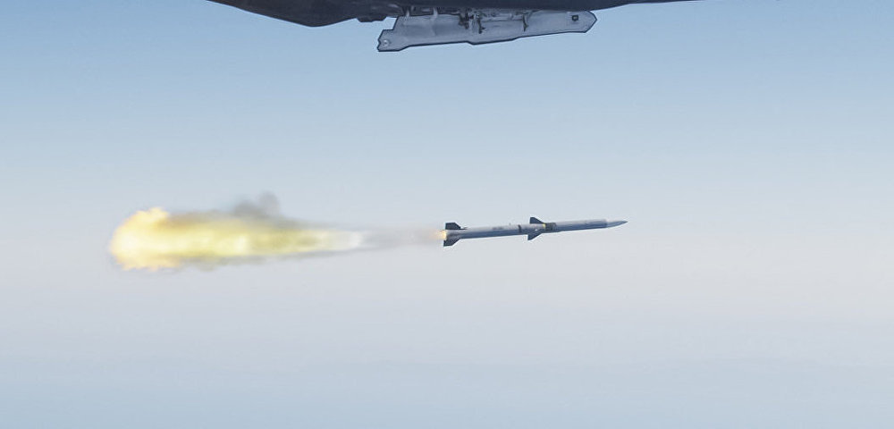 Запуск ракеты AIM-120 AMRAAM. Архивное фото