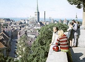 Вид на Нижний город в Таллине с Вышгорода (Верхнего города), 1972 год