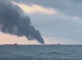 Пожар на танкерах в Керченском проливе