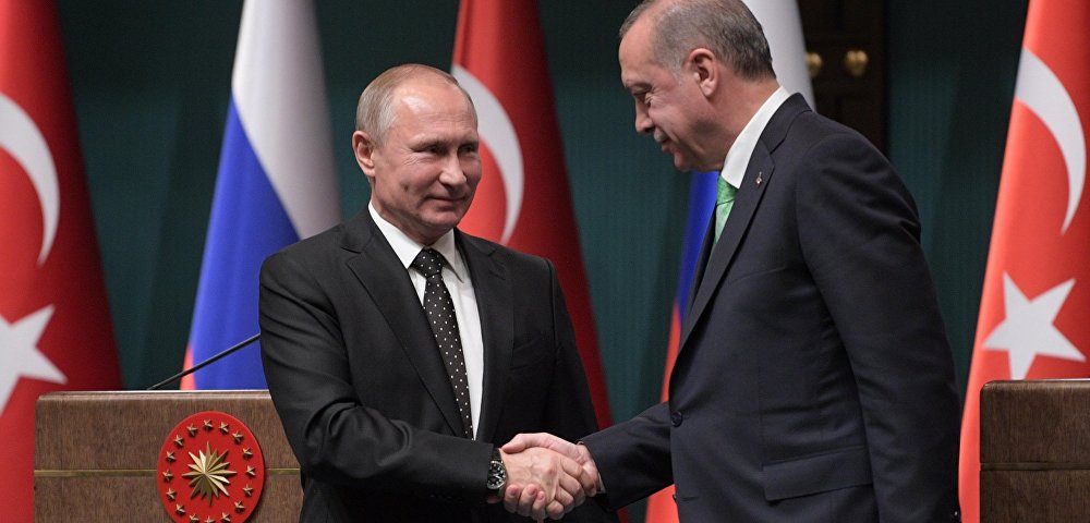 Президент РФ Владимир Путин и президент Турции Реджеп Тайип Эрдоган (справа